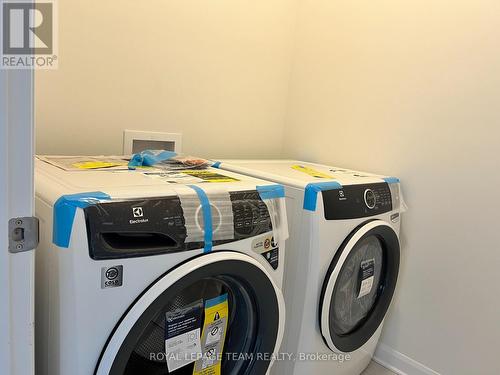 157 Invention Boulevard, Ottawa, ON - Indoor Photo Showing Laundry Room