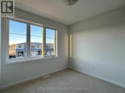 157 Invention Boulevard, Ottawa, ON - Indoor Photo Showing Other Room