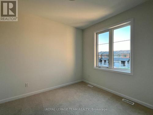 157 Invention Boulevard, Ottawa, ON - Indoor Photo Showing Other Room