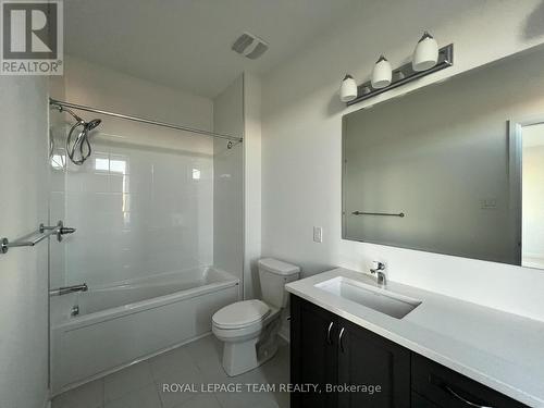 157 Invention Boulevard, Ottawa, ON - Indoor Photo Showing Bathroom