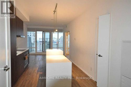 2208 - 1 Bloor Street E, Toronto, ON - Indoor Photo Showing Other Room