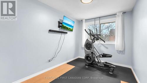 75 Confederation Drive, St. Thomas, ON - Indoor