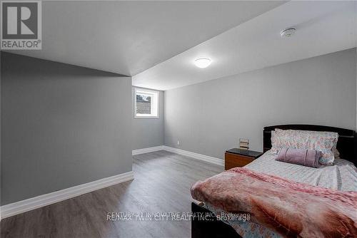 32 Base Line Road E, London, ON - Indoor Photo Showing Bedroom