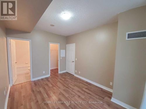 617 - 339 Rathburn Road W, Mississauga, ON - Indoor Photo Showing Other Room