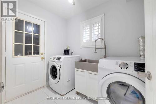 5623 Whitehorn Avenue, Mississauga, ON - Indoor Photo Showing Laundry Room