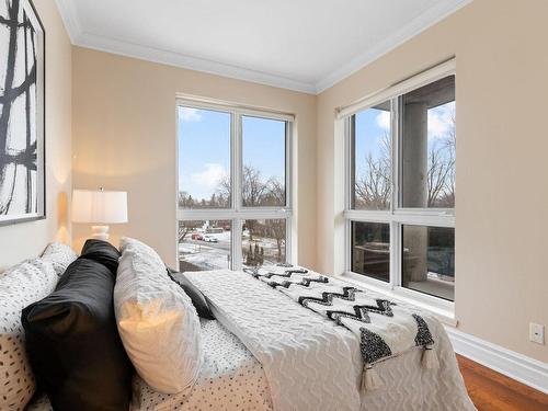 Chambre Ã Â coucher - 210-50 Rue Barnett, Dollard-Des-Ormeaux, QC - Indoor Photo Showing Bedroom