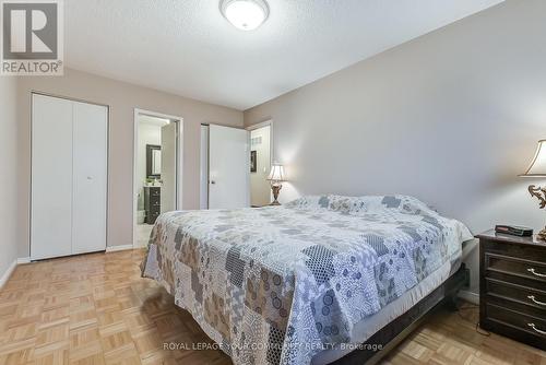 2481 Cobbinshaw Circle, Mississauga, ON - Indoor Photo Showing Bedroom