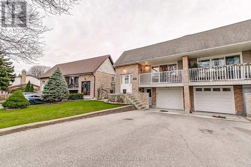 2481 Cobbinshaw Circle, Mississauga, ON - Outdoor With Balcony With Deck Patio Veranda With Facade