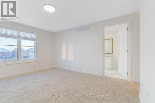 7483 Splendour Drive, Niagara Falls, ON - Indoor Photo Showing Other Room