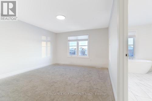 7483 Splendour Drive, Niagara Falls, ON - Indoor Photo Showing Other Room