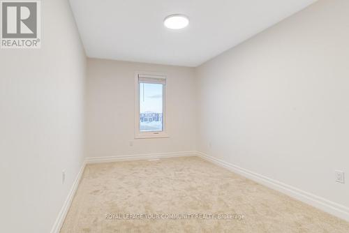 7483 Splendour Drive, Niagara Falls, ON - Indoor Photo Showing Other Room