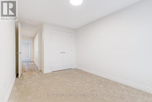 7483 Splendour Drive, Niagara Falls, ON - Indoor Photo Showing Other Room