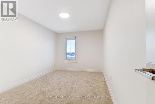 7483 Splendour Drive, Niagara Falls, ON - Indoor Photo Showing Other Room