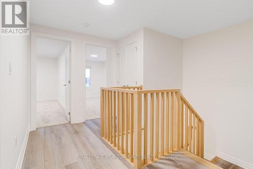 7483 Splendour Drive, Niagara Falls, ON - Indoor Photo Showing Other Room