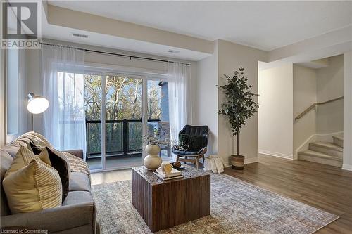 25 Isherwood Avenue Unit# 14, Cambridge, ON - Indoor Photo Showing Living Room