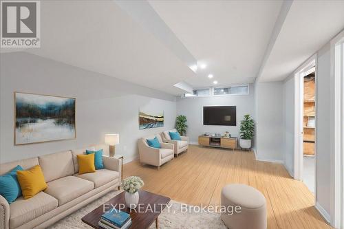 12 Claridge Drive N, Ottawa, ON - Indoor Photo Showing Living Room