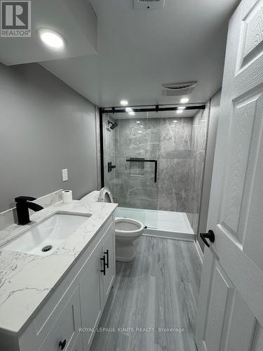 1066 Moorelands Crescent, Pickering, ON - Indoor Photo Showing Bathroom