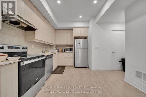 25 - 200 Malta Avenue, Brampton, ON - Indoor Photo Showing Kitchen