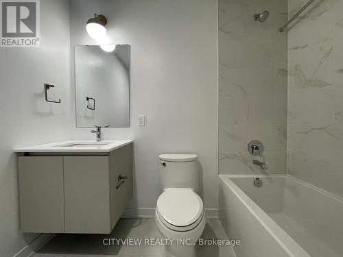 Ph25 - 395 Dundas Street W, Oakville, ON - Indoor Photo Showing Bathroom