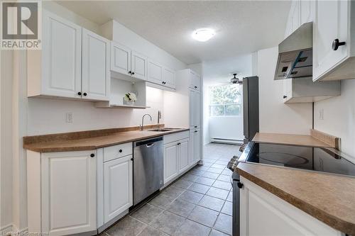 700 Dynes Road Unit# 109, Burlington, ON - Indoor Photo Showing Kitchen