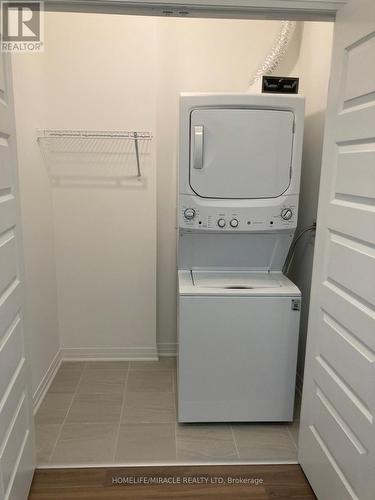 607 - 480 Gordon Krantz Avenue, Milton, ON - Indoor Photo Showing Laundry Room