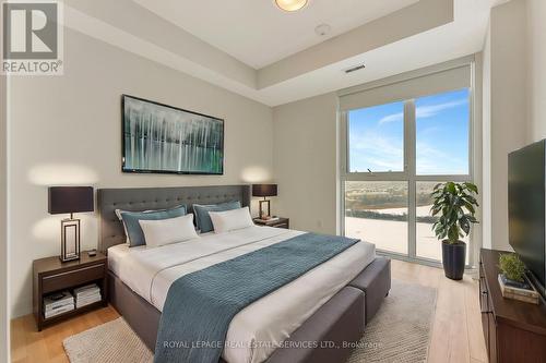 1306 - 345 Wheat Boom Drive, Oakville, ON - Indoor Photo Showing Bedroom