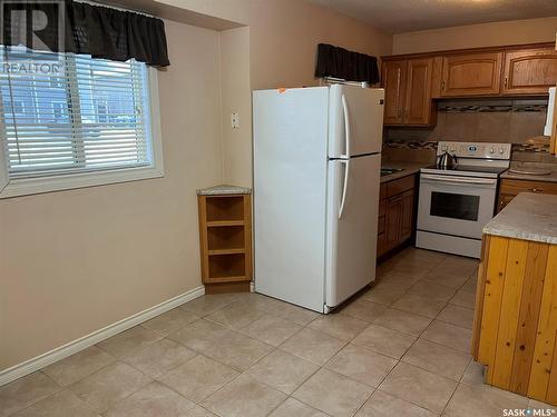 1982 13Th Street W, Prince Albert, SK - Indoor Photo Showing Kitchen