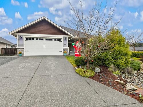 860 Pratt Rd, Mill Bay, BC 