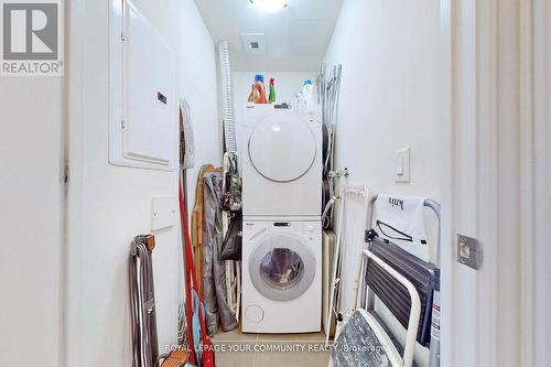 405 - 1717 Avenue Road, Toronto, ON - Indoor Photo Showing Laundry Room