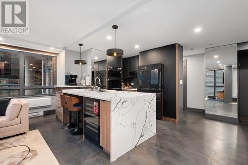 10X 1415 W Georgia Street, Vancouver, BC - Indoor Photo Showing Kitchen With Upgraded Kitchen