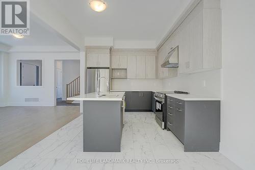 1 Nanhai Avenue, Markham, ON - Indoor Photo Showing Kitchen