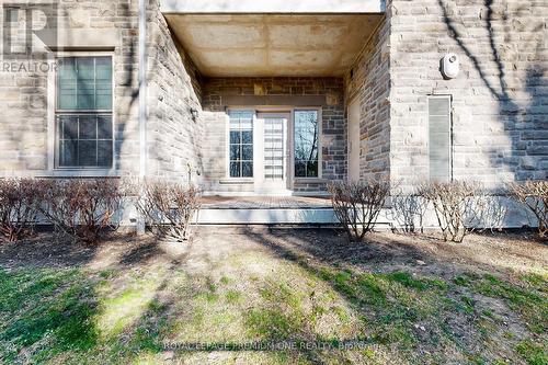 110 - 10360 Islington Avenue, Vaughan, ON - Outdoor