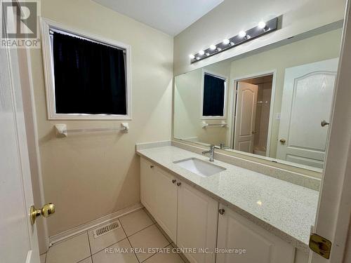 81 Botavia Downs Drive, Brampton, ON - Indoor Photo Showing Bathroom