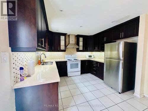 81 Botavia Downs Drive, Brampton, ON - Indoor Photo Showing Kitchen With Double Sink