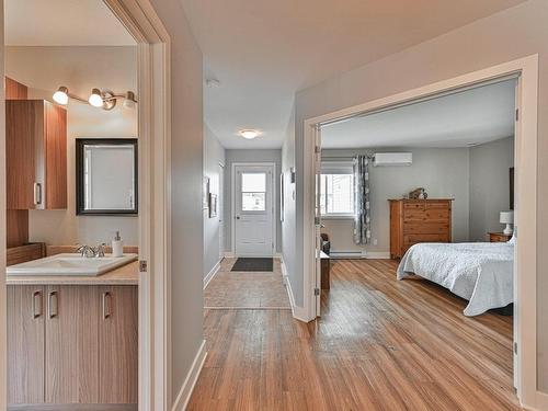 Vue d'ensemble - 2180 Rue Isaac-Jogues, Saint-Jérôme, QC - Indoor Photo Showing Bedroom