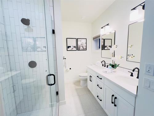 402-514 14Th Street, Invermere, BC - Indoor Photo Showing Bathroom