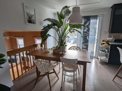 Vue d'ensemble - 376 Rue Marie-Curie, Sainte-Julie, QC - Indoor Photo Showing Dining Room