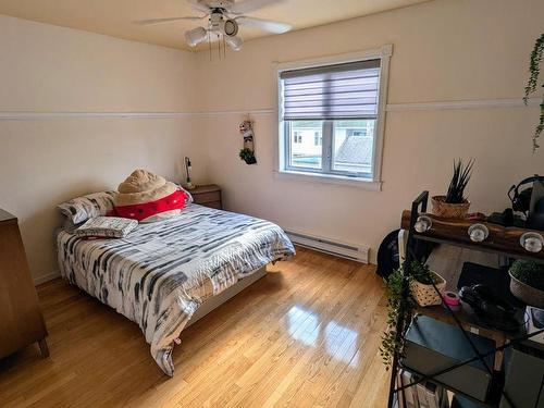 Vue d'ensemble - 376 Rue Marie-Curie, Sainte-Julie, QC - Indoor Photo Showing Bedroom