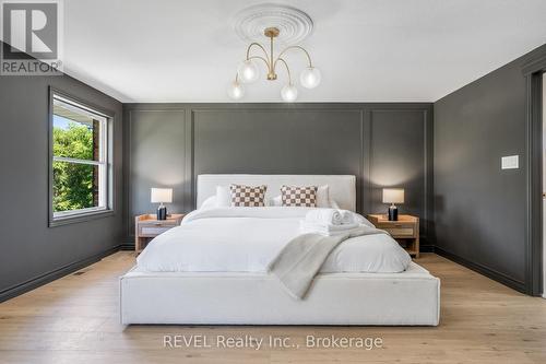 140 Tanbark Road, Niagara-On-The-Lake (105 - St. Davids), ON - Indoor Photo Showing Bedroom