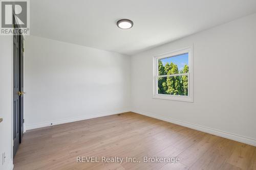 140 Tanbark Road, Niagara-On-The-Lake (105 - St. Davids), ON - Indoor Photo Showing Other Room