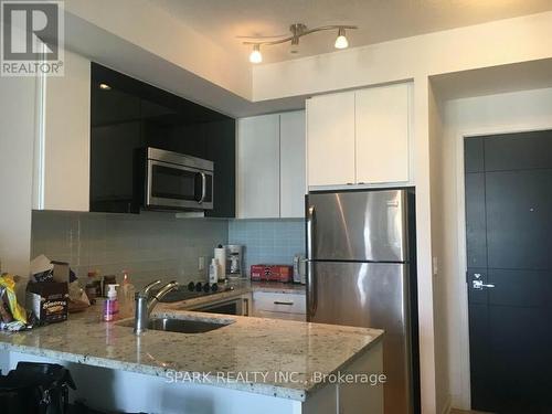 2804 - 89 Dunfield Avenue, Toronto, ON - Indoor Photo Showing Kitchen With Stainless Steel Kitchen With Upgraded Kitchen