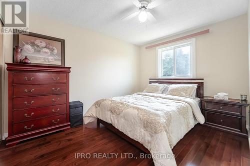 2963 Gulfstream Way, Mississauga, ON - Indoor Photo Showing Bedroom