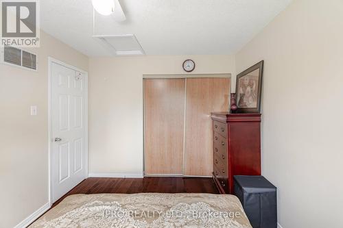 2963 Gulfstream Way, Mississauga, ON - Indoor Photo Showing Bedroom