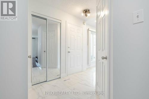 2963 Gulfstream Way, Mississauga, ON - Indoor Photo Showing Other Room