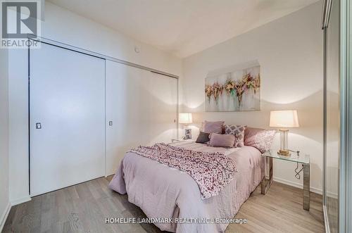 4908 - 1 Bloor Street E, Toronto, ON - Indoor Photo Showing Bedroom