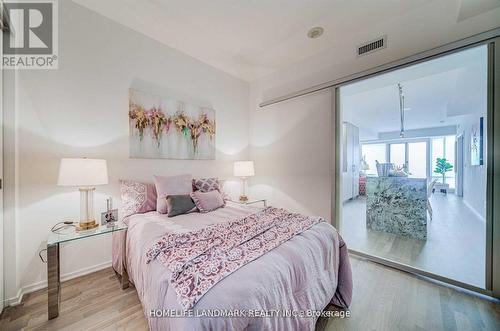 4908 - 1 Bloor Street E, Toronto, ON - Indoor Photo Showing Bedroom