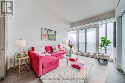 4908 - 1 Bloor Street E, Toronto, ON - Indoor Photo Showing Living Room