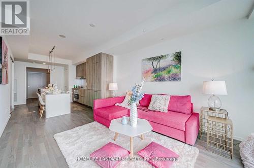 4908 - 1 Bloor Street E, Toronto, ON - Indoor Photo Showing Living Room