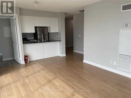 1602 - 50 Town Centre Court, Toronto, ON - Indoor Photo Showing Kitchen