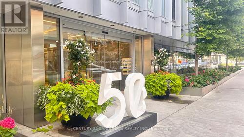 602 - 50 Mccaul Street, Toronto, ON - Outdoor